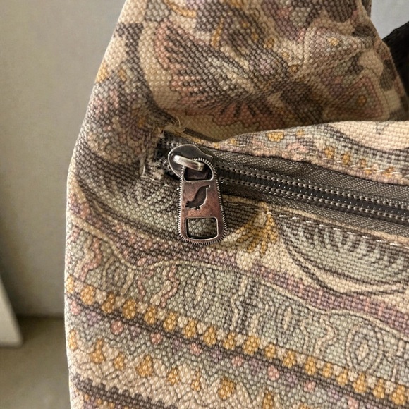 Sakroots Large Hobo Style Crossbody Bag - Picture 6 of 14